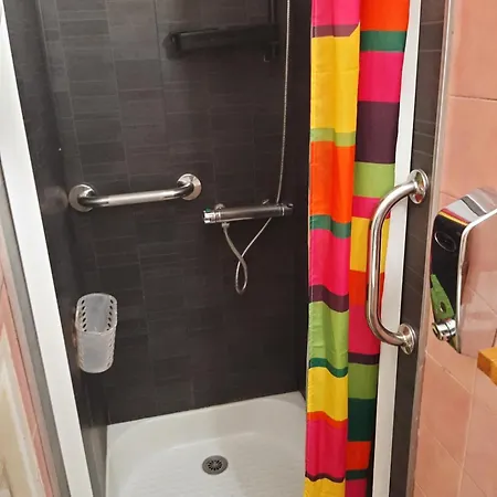 Duplex14h 1er Etage Jardinet 1 Parking Ou Studio14b Rdc Terrasse Sans Parking 公寓 *