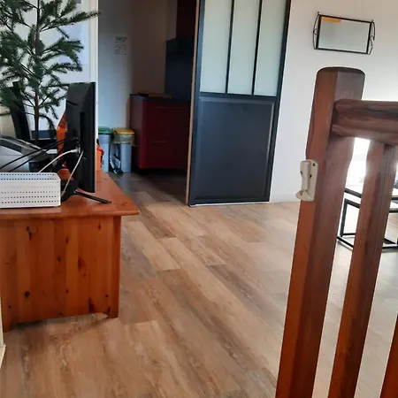 Duplex14h 1er Etage Jardinet 1 Parking Ou Studio14b Rdc Terrasse Sans Parking 公寓 拉罗歇尔