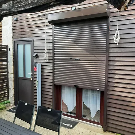 Duplex14h 1er Etage Jardinet 1 Parking Ou Studio14b Rdc Terrasse Sans Parking 拉罗歇尔