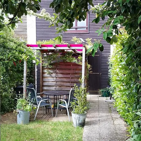 Duplex14h 1er Etage Jardinet 1 Parking Ou Studio14b Rdc Terrasse Sans Parking 拉罗歇尔