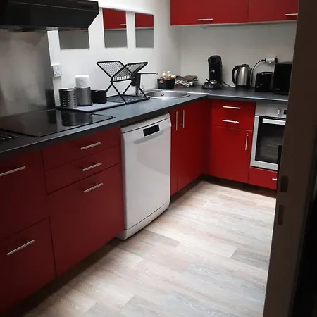 Apartment Duplex14h 1er Etage Jardinet 1 Parking Ou Studio14b Rdc Terrasse Sans Parking La Rochelle (Charente-Maritime)