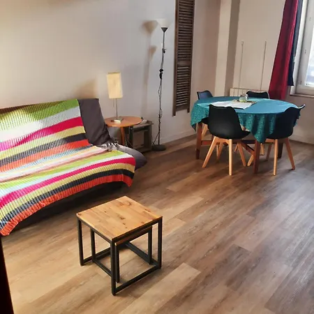 Duplex14h 1er Etage Jardinet 1 Parking Ou Studio14b Rdc Terrasse Sans Parking * La Rochelle (Charente-Maritime)