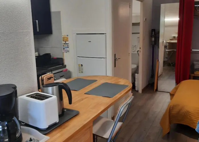 Duplex14h 1er Etage Jardinet 1 Parking Ou Studio14b Rdc Terrasse Sans Parking لا روشيل