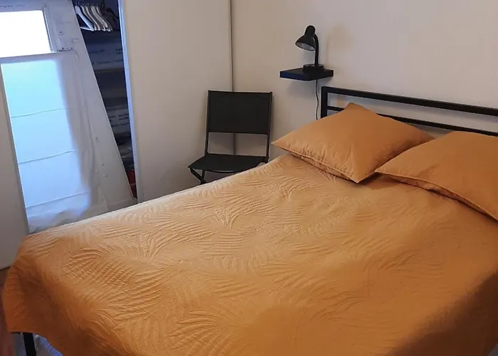 Duplex14h 1er Etage Jardinet 1 Parking Ou Studio14b Rdc Terrasse Sans Parking * لا روشيل