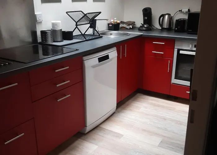 شقة Duplex14h 1er Etage Jardinet 1 Parking Ou Studio14b Rdc Terrasse Sans Parking لا روشيل