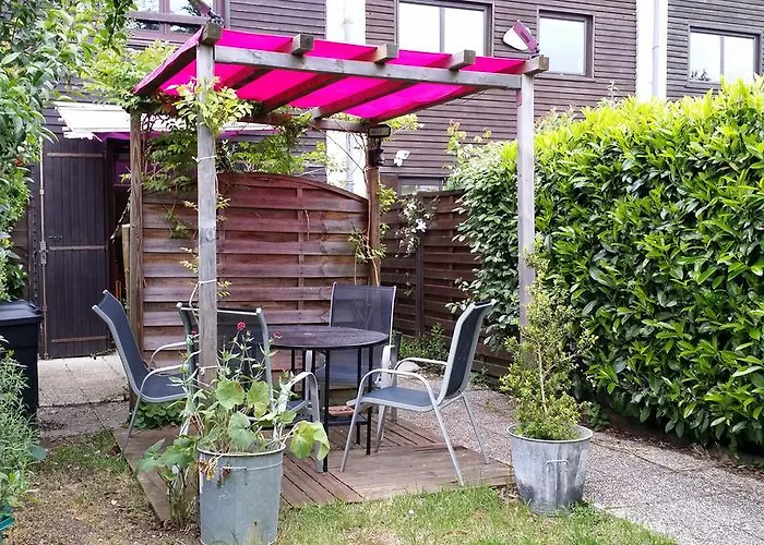 شقة Duplex14h 1er Etage Jardinet 1 Parking Ou Studio14b Rdc Terrasse Sans Parking لا روشيل